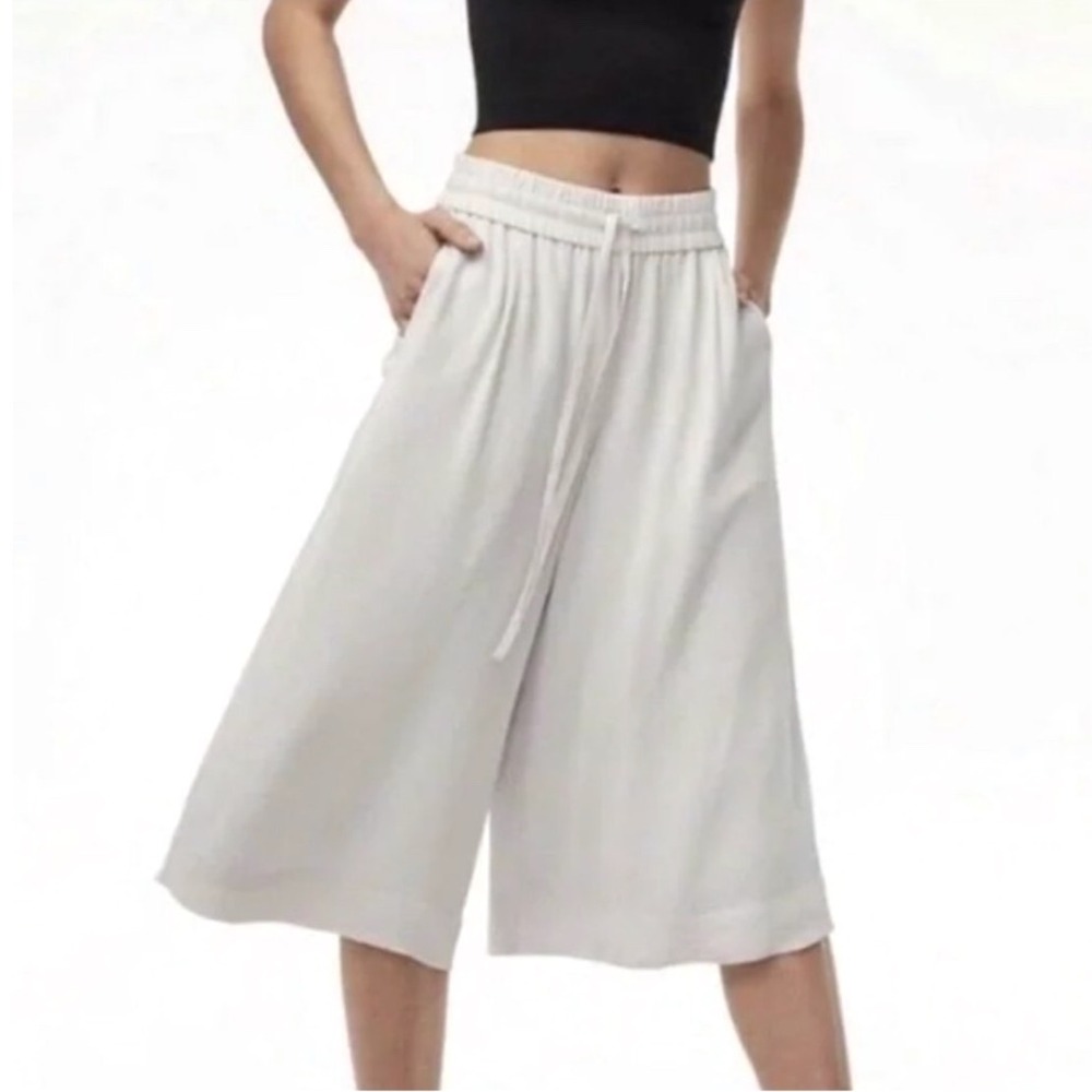 Babaton Aritzia Wide Leg Culotte Pants Chiffon Drawstring Elastic Waist XXS